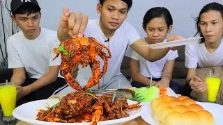 Tak puas pulak makan ketam cili dengan roti je