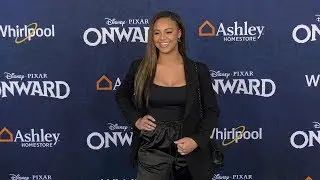 Nia Sioux 