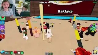 Джонни вырубился, играя в Better Food! Я трачу Robux, чтобы помочь нашей команде выиграть в Roblox.