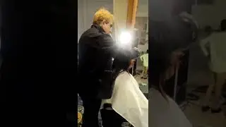 OMG! Celebrity hairstylist Jawed Habib Spits On A Woman's Head While Giving Her A haircut!