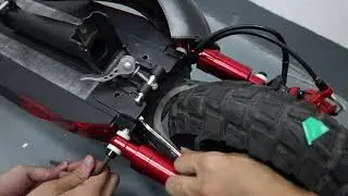 [M4 Pro] Replace the seat bracket