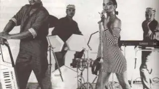 Liz Torres - Mind Games (Old School Chicago House)