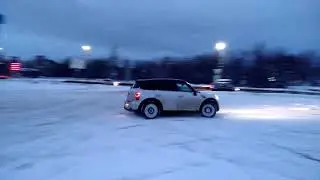 Mini Cooper S Countryman ALL4 Winter Drift