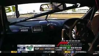 V8 Supercars : James Courtney Onboard Lap (Race 1 - Queensland 2010)