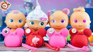 🍓 Les b&eacute;b&eacute;s de PEPPA Pig se pr&eacute;parent pour l'&eacute;cole: changement de couche et sac &agrave; dos avec d&eacute;jeuner