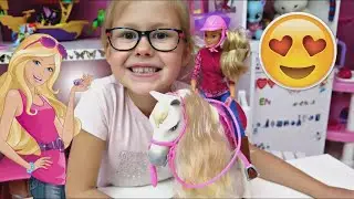 Barbies verrücktes interaktives Pferd: Wer hat die Küche verwüstet? Spannende Geschichte!