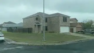 Driving through Converse TX during the Holiday Season 🎁  🎄
