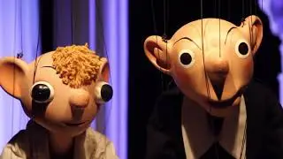 Spejbl und Hurvínek grüßen die Gäste des PuK - Museums für PuppentheaterKultur