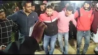 फौजी भाई की मेहंदी रस्म मे 