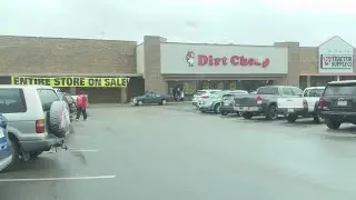 The trend behind large retailers closing in the Wiregrass