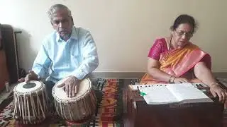 गुरु कृपेचा प्रसाद मिळतो - संवादिनी व गायन - प्रतिमा सावले तबला व संगीत - श्रीधर घाणेकर.