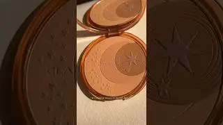 #clarins LE Jumbo Bronzing Powder & Lip Oil Balm 03 Lychee #luxurybeauty #makeupswatches