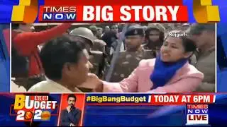 Madhya Pradesh: After assault, Rajgarh collector slaps protester at pro-CAA rally