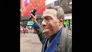 PAGAN ROOTS OF SANTA 🤶 CLAUS (SATURN) ON W 42 TIMESQUARE! STREET PASTOR PREACHER WARREN NYC