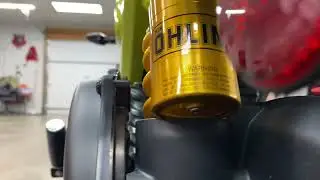 Honda Navi  rear shock removal removal and install (ohlins rear shock)  Part2