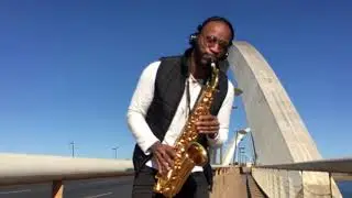 EM TEUS BRAÇOS - Luiz Bentinho Sax  (sax cover) -  LAURA SOUGUELLIS