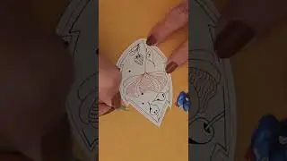 L&rsquo;automne version dessin m&eacute;ditatif. Et si une simple feuille pouvait r&eacute;veiller ton imagination ? 