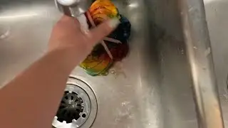 How to wash a tie-dye shirt