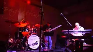 Jay Rowe on keyboards doing Red Hot And Smooth.