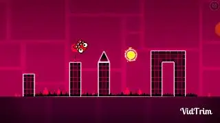 JUCĂM GEOMETRY DASH !
