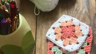 Carré basic au crochet ou Granny square/changement de couleur