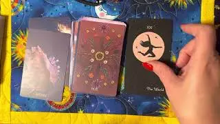 Unboxing and Flip Through of the Expansion Pack for The Spacious Tarot