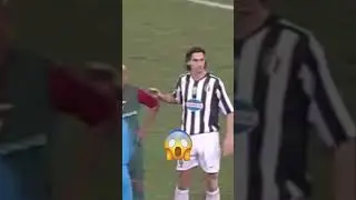 Ibrahimovic Slammed With A Red Card Without Cause ! 😠