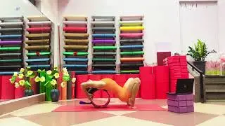 Night Stretching Yoga, Your Tight Hips Are Trying to Tell You Something