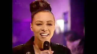 Kim Appleby  -  G. L. A. D.   (Top Of The Pops)  HD