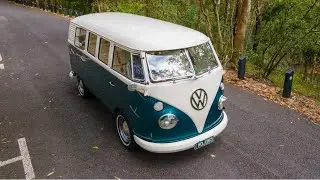 VW Kombi - MOJO Emerald Bus 1965 Split Window Micro-Bus Kombi