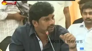 TRS MP Balka Suman Fired on Government Officials Over the Formalities of Protocol