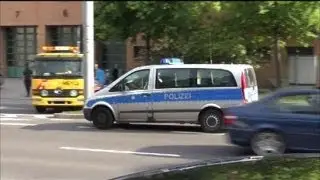 &Auml;rger vor Feuerwache -  [Falschparker] werden abgeschleppt [Verkehrsbehinderung]