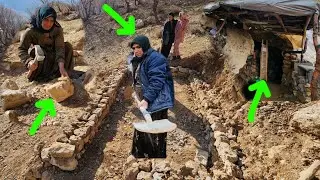 В одиночестве в холодных горах: мать, построившая каменную хижину, чтобы спасти своих дочерей.