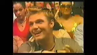 📍VMA Latin 2002- interview red carpet + audience + present  Nick Carter - video