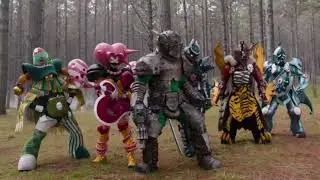 Sledge destr&oacute;i Lord Arcanon - Power Rangers Dino Super Charge