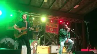 Arise Roots - Karim and Chris Acoustic - Selecta Live