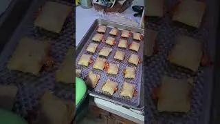 Totino's Stranger Things Hellfire Club Pepperoni Pizza rolls taste test #extremepizza #totinos