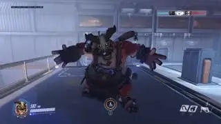 Golden Butcher RoadHog skin showcase