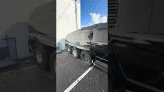 Он сказал, что это не для продажи