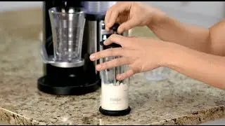 Использование вспенивателя Ninja Easy Frother&trade;