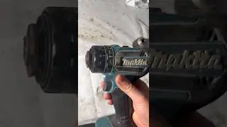 Problem z odkręceniem uchwytu #narzędzia #makita #dewalt #remont #naprawa #majsterkowanie #porady