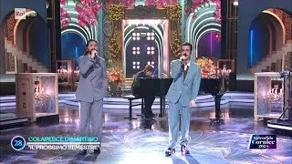 Colapesce e Dimartino cantano 