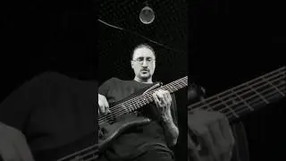 Bass player also deserve to play solo in a progressive metal song #progressivemetal #bassguitar
