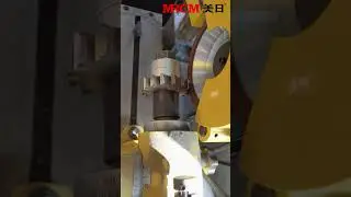 Universal grinding machine