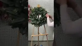 Easy Christmas/Winter Wreath | Shorts | How to Make Wreaths #shorts #wreathdiy #howtomake