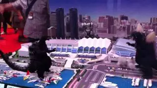 2011 Ny comic-con Godzilla display