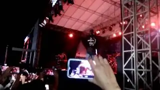 fans Ariel noah menangis | sedih saat konser ariel selesai | ariel buka bajunya 😱😢