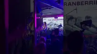 FUNBERRY - (The Cranberries Tribute) - Zombie  (02AUG2025 live at MT Bar)