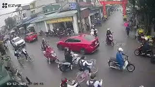 Ma trận giao th&ocirc;ng kh&ocirc;ng gi&agrave;nh cho tay l&aacute;i k&eacute;m_ Traffic matrix is not for bad drivers.