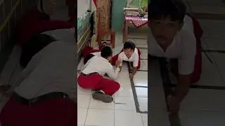 Begini kalau gak ada pak guru di kelas #shorts